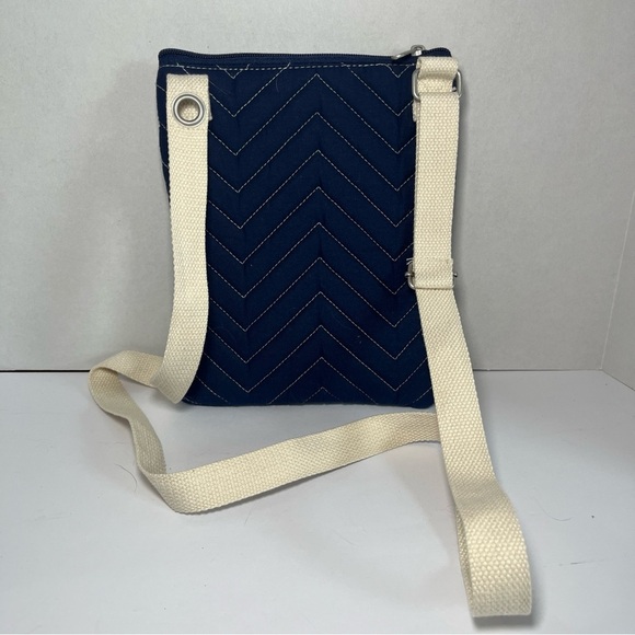 LOS ANGELES RAMS CHEVRON STITCH CROSS BODY PURSE BAG QUILTED BLUE WHITE - Picture 2 of 10